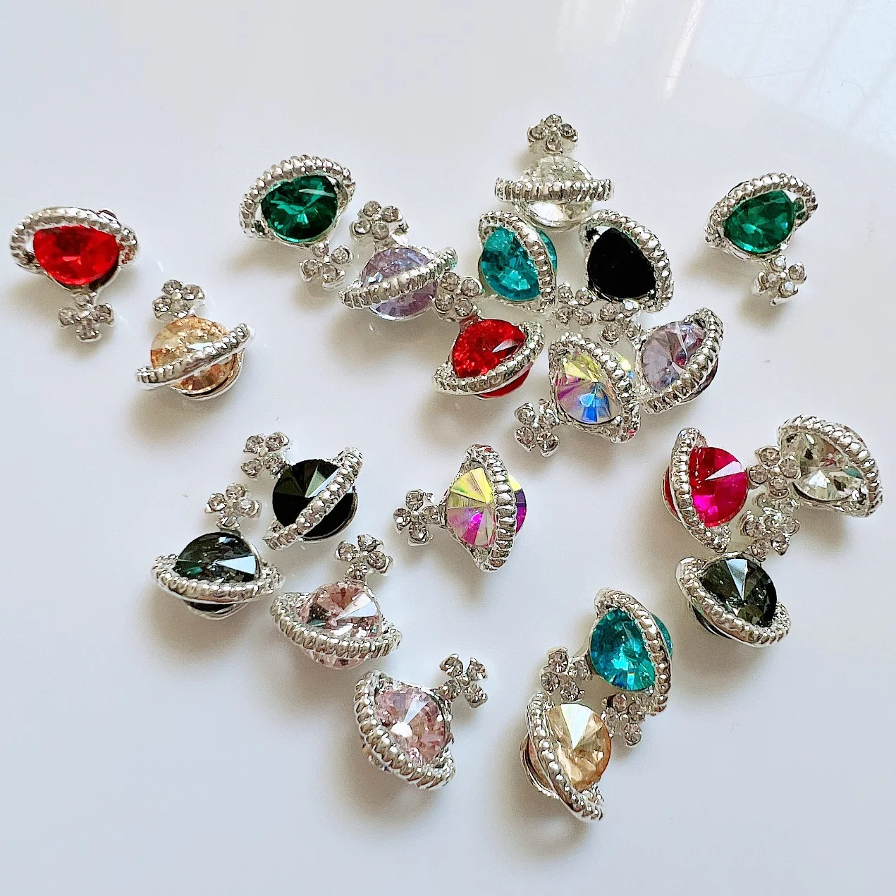 50 шт./пакет разных цветов каменная Корона украшение для ногтей в виде планеты