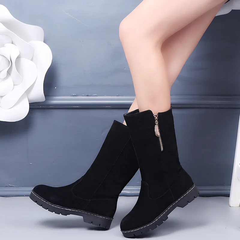

Winter 2018 New Snow Boots for Women From Europe and America Large Size Cotton Boots with Side Zippers and Low Heel Boots