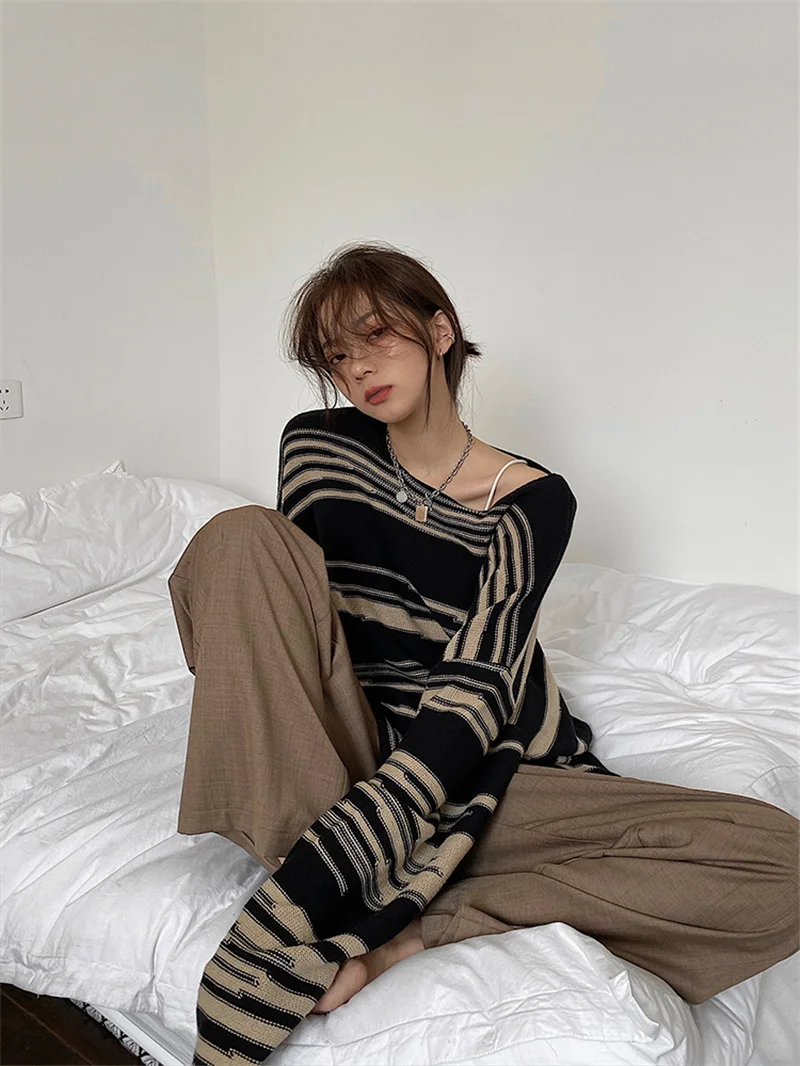 

NEW Women Punk Gothic Striped Long Sleeve Loose Patchwork Sweater Hip Hop Retro Oversize Pullover Casual Knitted Jumpers