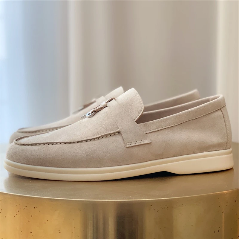 

Лоферы женские из натуральной замши, дизайнерская летняя повседневная обувь без застежки, с круглым носком, с металлическим замком, разные ...