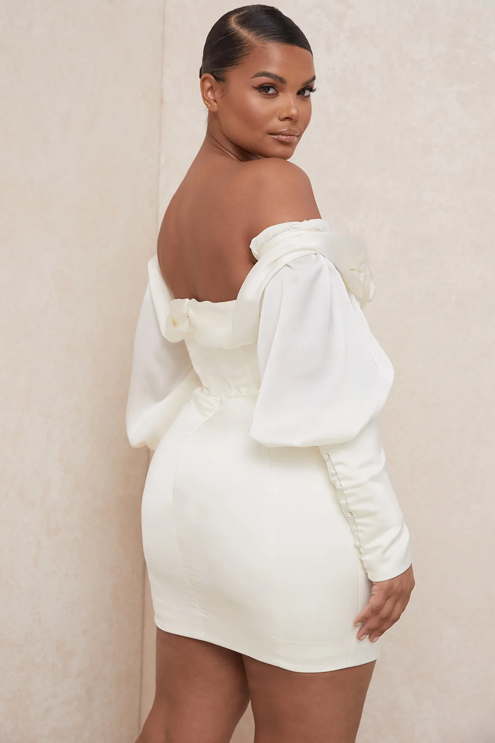 

2020 Women's Autumn New Dress Sexy Off-Shoulder Strapless Waist Fold Dress Fashion Nightclub Party Mini White Dress Vestidos