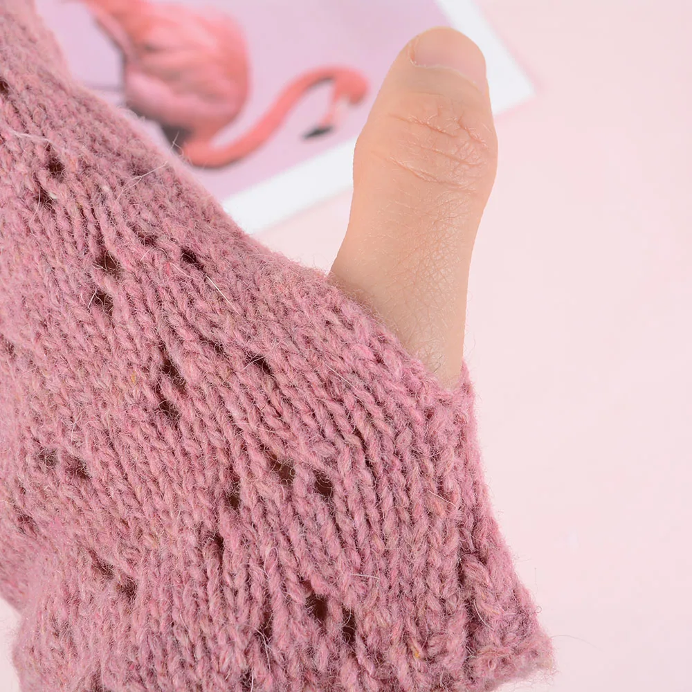 

Hand-sewn Fashion Hollow Half-finger Gloves Wool Ladies Autumn And Winter