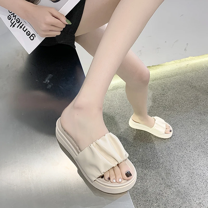 

House Slippers Platform Flat Shoes Female Slipers Women Heeled Mules Slides Fashion Med 2021 Soft High Luxury PU Casual Concise
