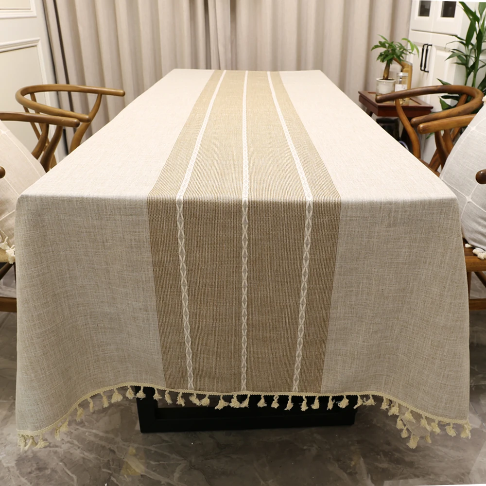 

Cotton and linen tablecloth, wrinkle-free and fade-proof tablecloth, can be used for indoor and outdoor meals tassel table cover
