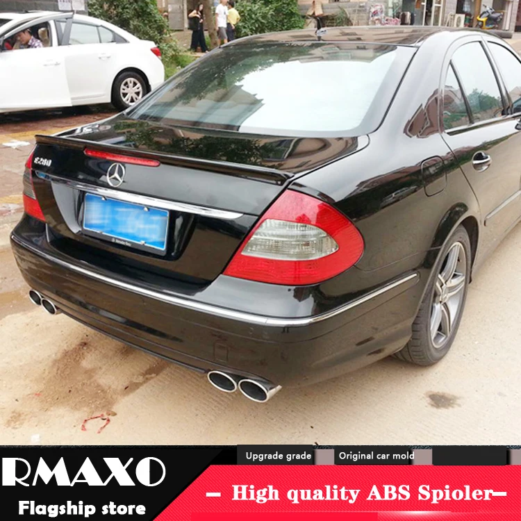 Для W211 спойлер 2003-2006 Mercedes-Benz W211 YC E-class E200 E260 надрезаемая подкладка, ABS пластик Материал заднего крыла автомобиля Цвет задний спойлер
