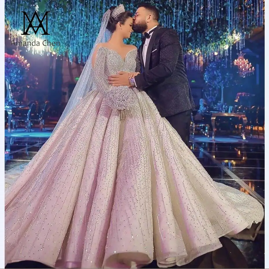 Блестящее свадебное платье с длинным рукавом и бусинами | Свадьбы торжества