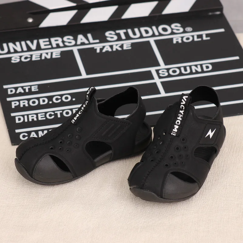 Сандалии детские кожаные мягкая подошва пляжная обувь модная на мягкой подошве