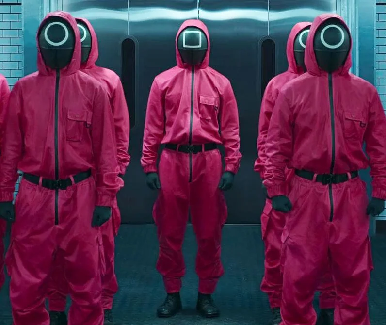 

Красный комбинезон для косплея по мотивечерние игры «кальмар»