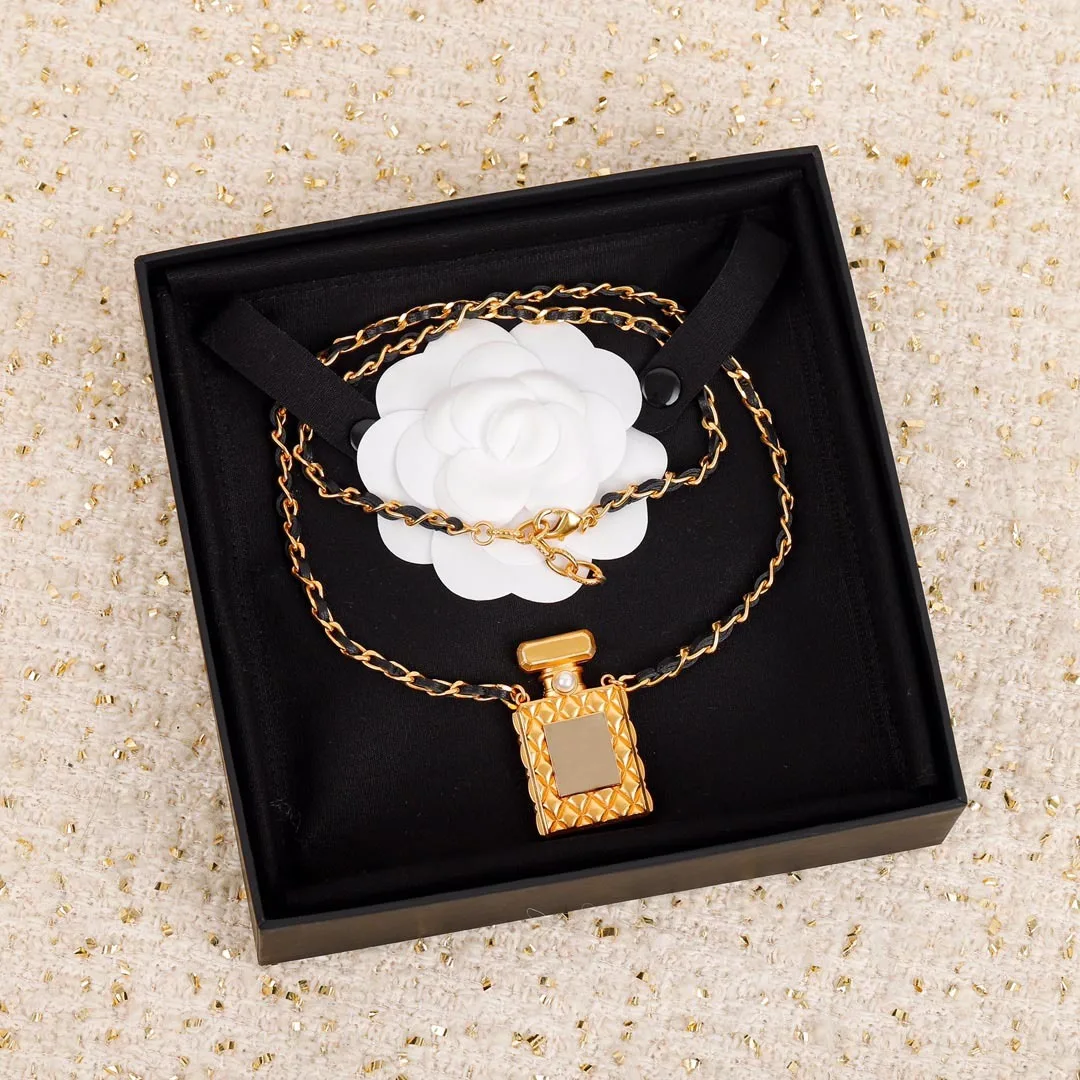 

2021 европейские и американские брендовые французские Искусственные золотые ожерелья для женщин дизайнерские Роскошные ювелирные изделия в...