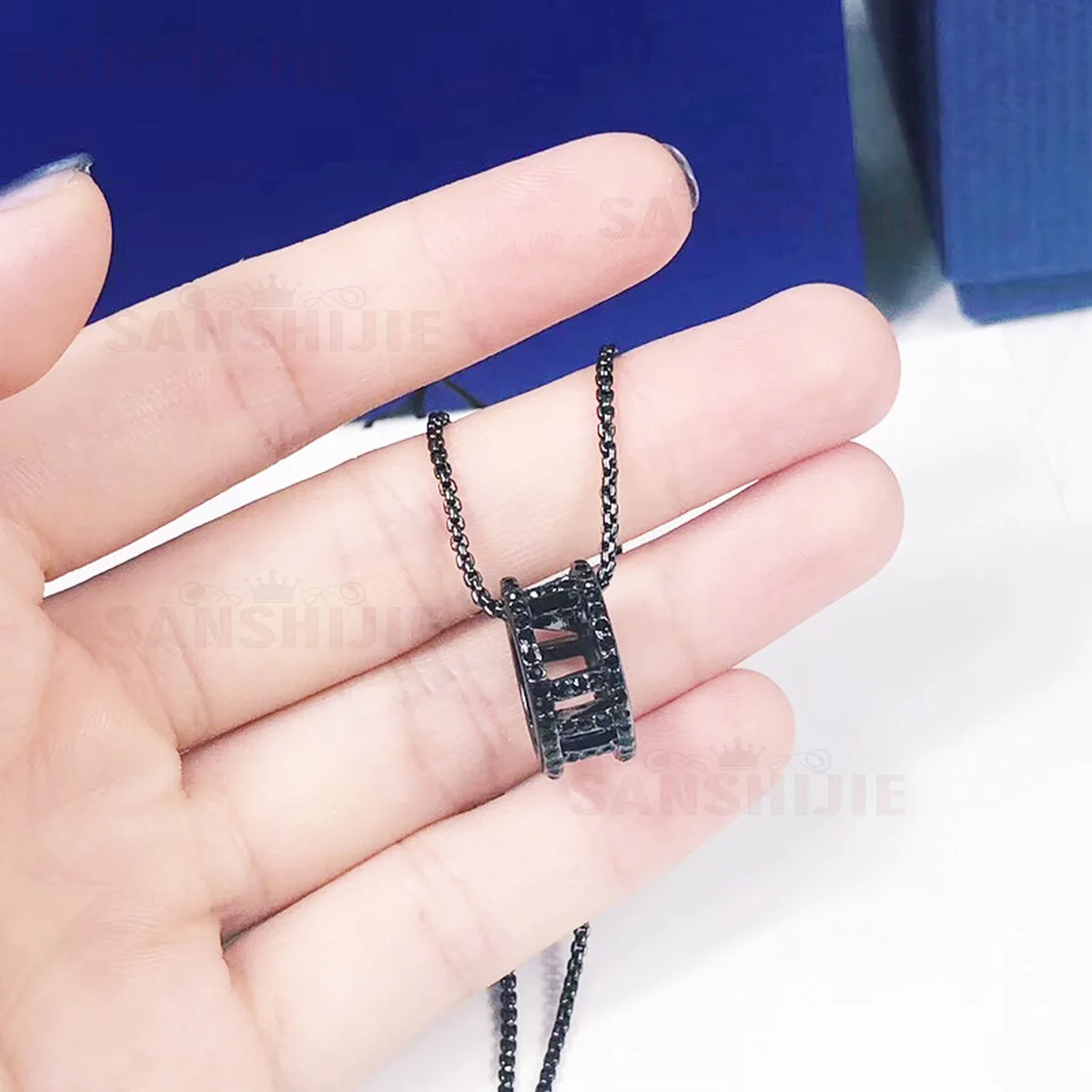 

SWA With Box Original Fashion Jewelry High Quality New Exquisite Female Pendant Necklace Round Pattern Crystal Romantic Gift