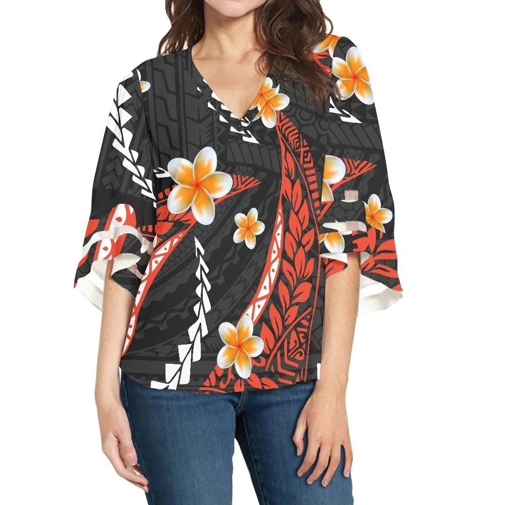 

Женская блузка с V-образным вырезом и рукавом-колоколом