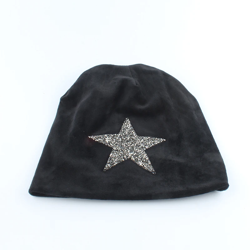 Новая мода бархатные Skullies Beanies Зимние шапки для женщин Звездный дизайн громоздкая шапочка женские шапки