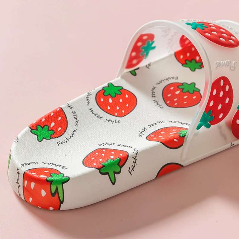 Сланцы женские с мультипликационным принтом милые летние шлепанцы для дома и