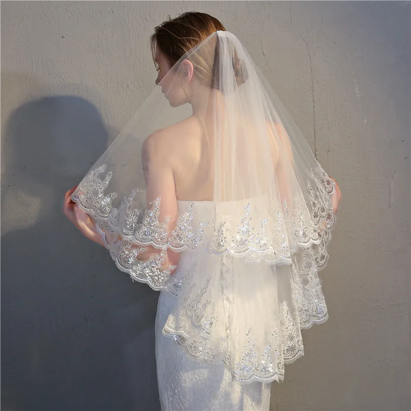 

Short 2 Layers White Ivory Bridal Veils with Comb Lace Appliques Wedding Accessories
