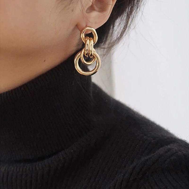 

GHIDBK Unique Design Statement Big & Small Circles Mixed Stud Earrings for Women Minimalist Geometric Earring Studs Ins Jewelry