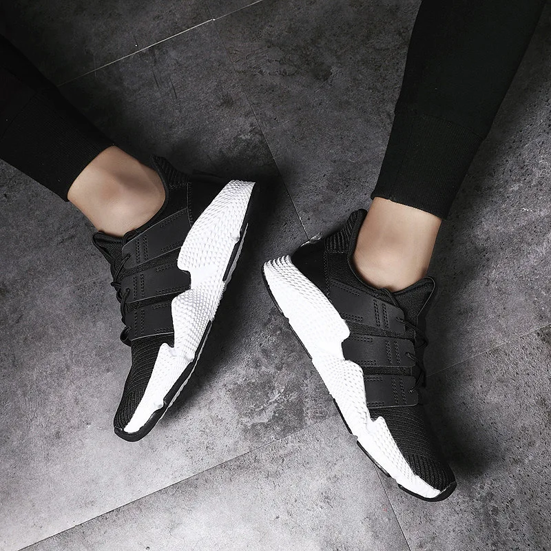 

Men's Fashion Shoes Lightweight Sports Shoes Flying Woven Travel Shoes Non-slip Running Shoes Rubber Soles Shoes Men Sneakers