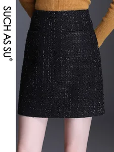 Мини-юбка в клетку, с завышенной талией и карманами