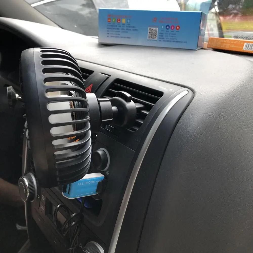 

Universal 5V 360 Degree Rotation Adjustable Angle Car Air Vent USB Fan 3 Speed Electric Air Blower Cooling Fan with ON OFF Switc