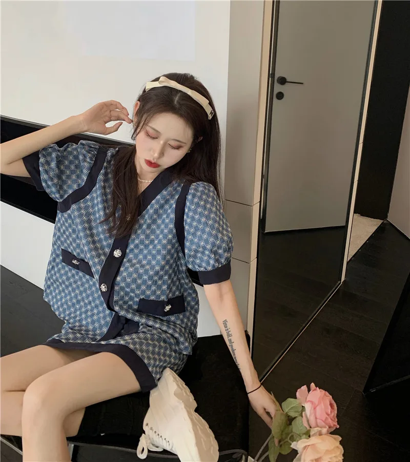 Летний популярный женский синий костюм PLAMTEE 2022 Повседневная однобортная рубашка