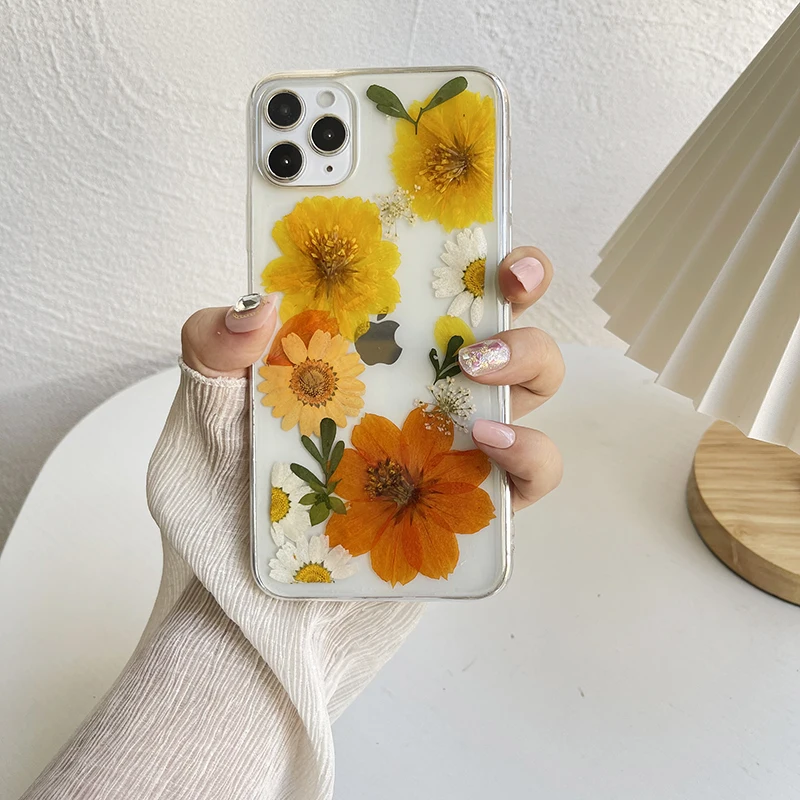 Qianliyao Retro Real Dried Flowers phone case For iphone 14 13 12 11 X XS Max XR 7 8 plus 6s Se 2020 cases Soft TPU Cover Coque