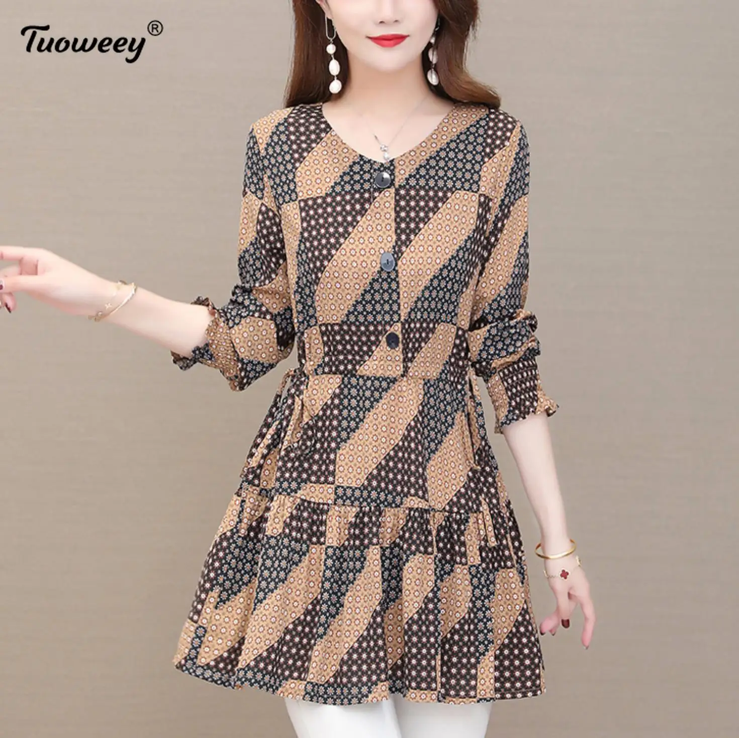 

Summer style Women's Tunics Plus Size 5XL floral tShirt Ruffle Womens Tops and Blusas Mujer De Moda 2021 long sleeve tops