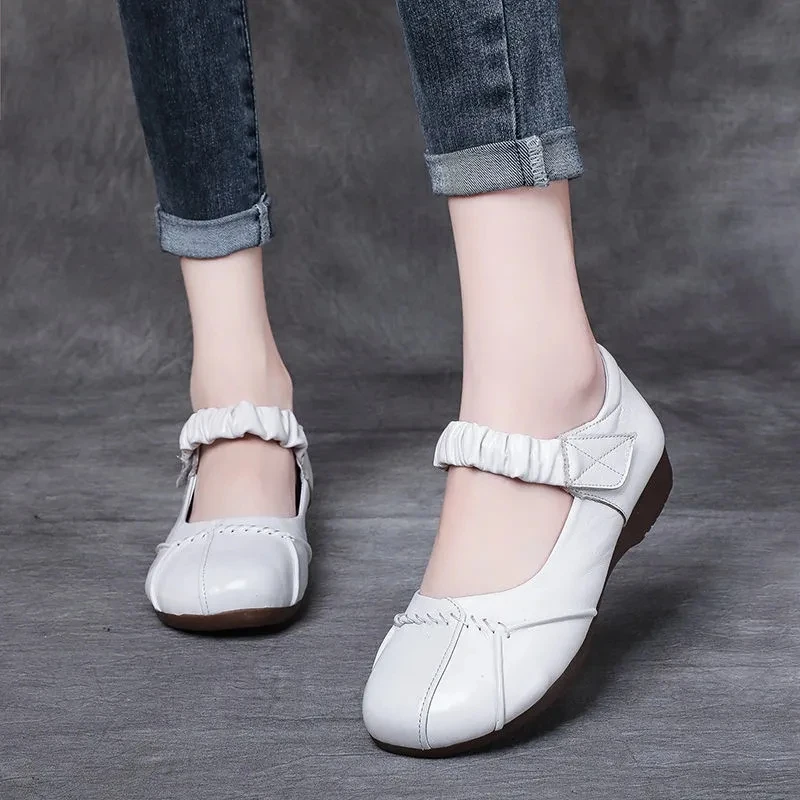 

Sweet solid beige black flats genuine leather boat shoes for women moccasins round toe adult outdoor shoes