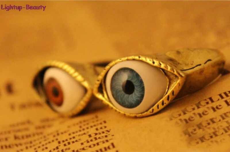 

1PC Eye Vampire 1 Gothic Exaggerated Punk Jewelry Brown Fashion Chic Rings Blue Style Fashion Hot Gift