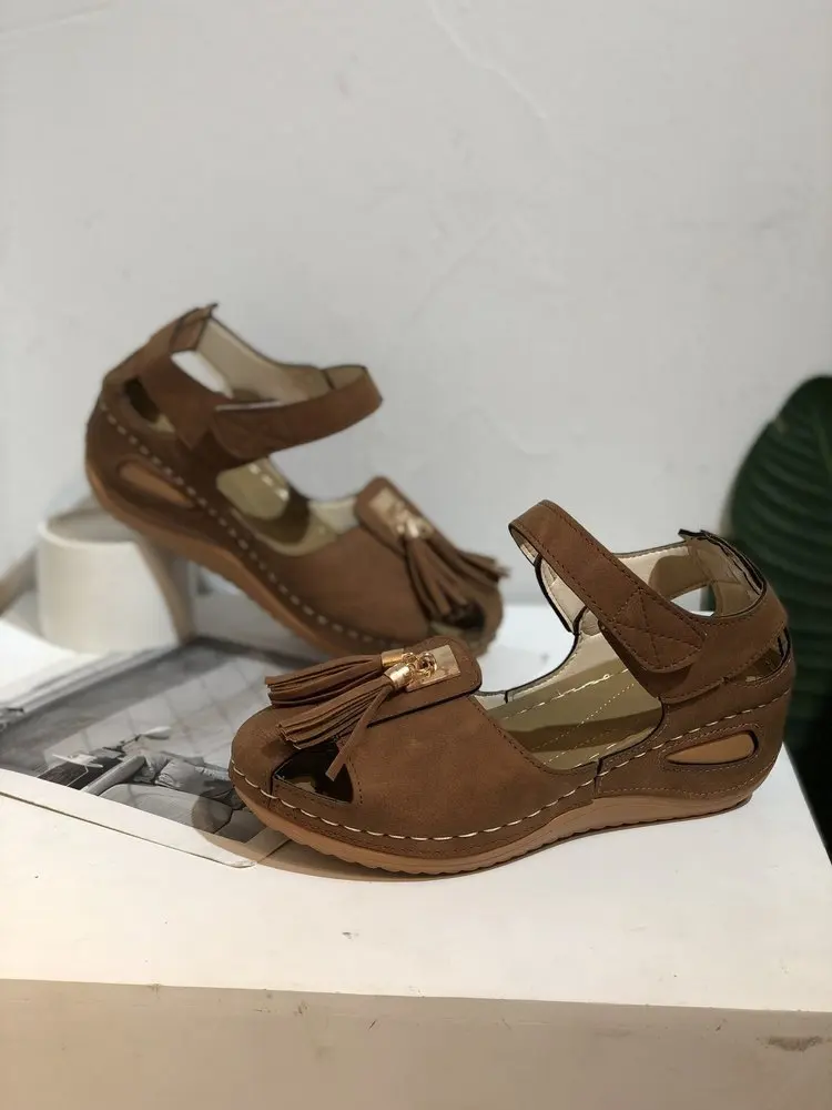 

2021 Summer NewWomen tassel Hollow Beach Sandals Closed Toe Hook&Loop Wedge Ladies Casual Shoes 35-43 Big Female Dress Sandals