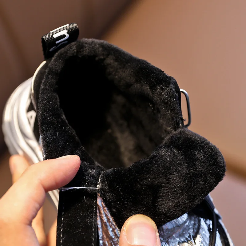 Детская спортивная обувь Корейская для мальчиков и девочек тренд осень зима 2020 |