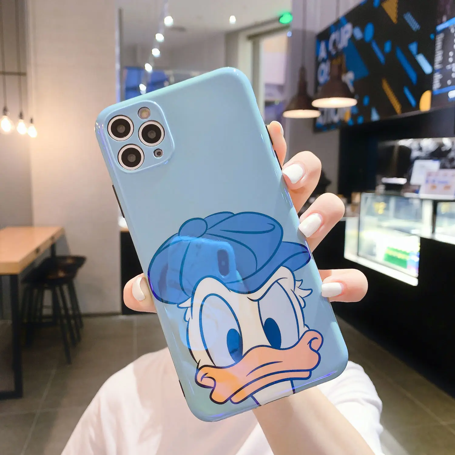

Disney cartoon Donald Duck couple Blu-ray mobile phone case with stand for iPhone12mini /12promax/iPhonex/xs xr/7/8plus
