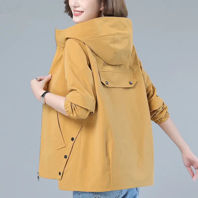 New Fashion Spring Middle-Aged Femme Loose Short Jacket Women Hooded Casual Long Sleeve Windbreaker Female Tops Top H1210