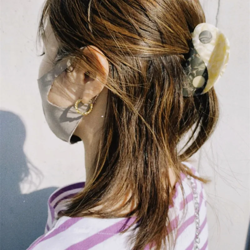 Женская заколка для волос Инь Ян полукруглая из акрила черного и белого цвета