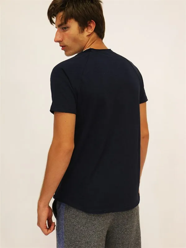 

Mens Black Crew Neck Raglan Sleeve T-shirt