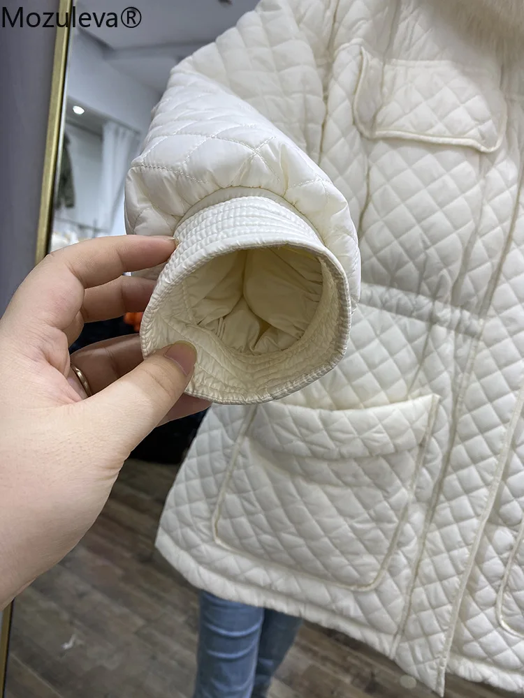 Пуховик женский короткий зимний свободного покроя с ромбовидным узором | Женская