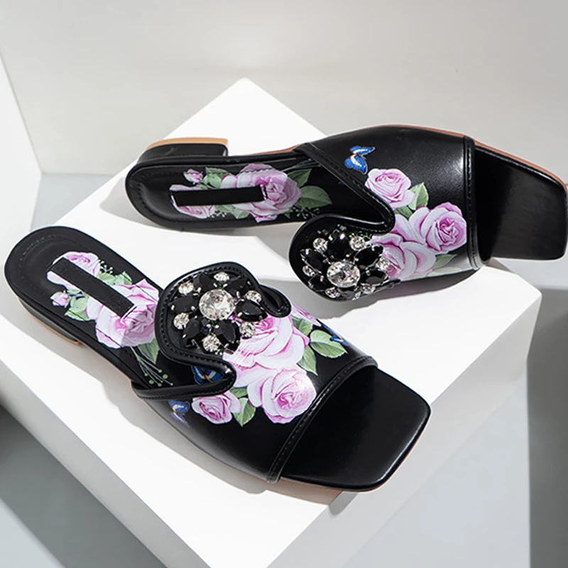 

Fashion Woman Square Toe Slippers Ladies Summer Flowers Crystal Shoes Female Low Heel Casual Sandals Outdoor Slip-on Slides