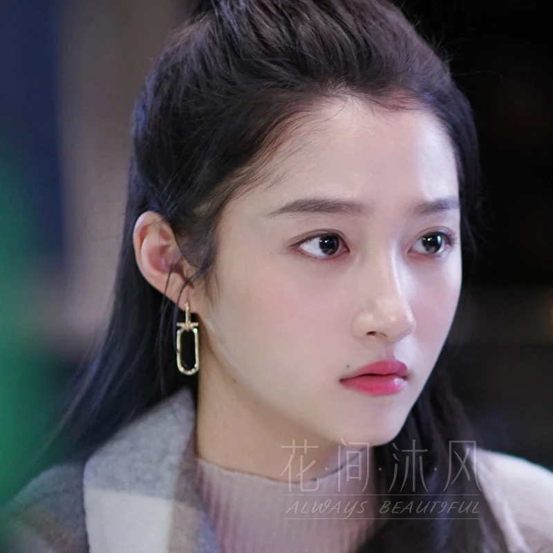 Серьги Shichahai Guan Xiaotong Zhuang Xiaoxiao в том же стиле корейские темпераментные серьги Ins
