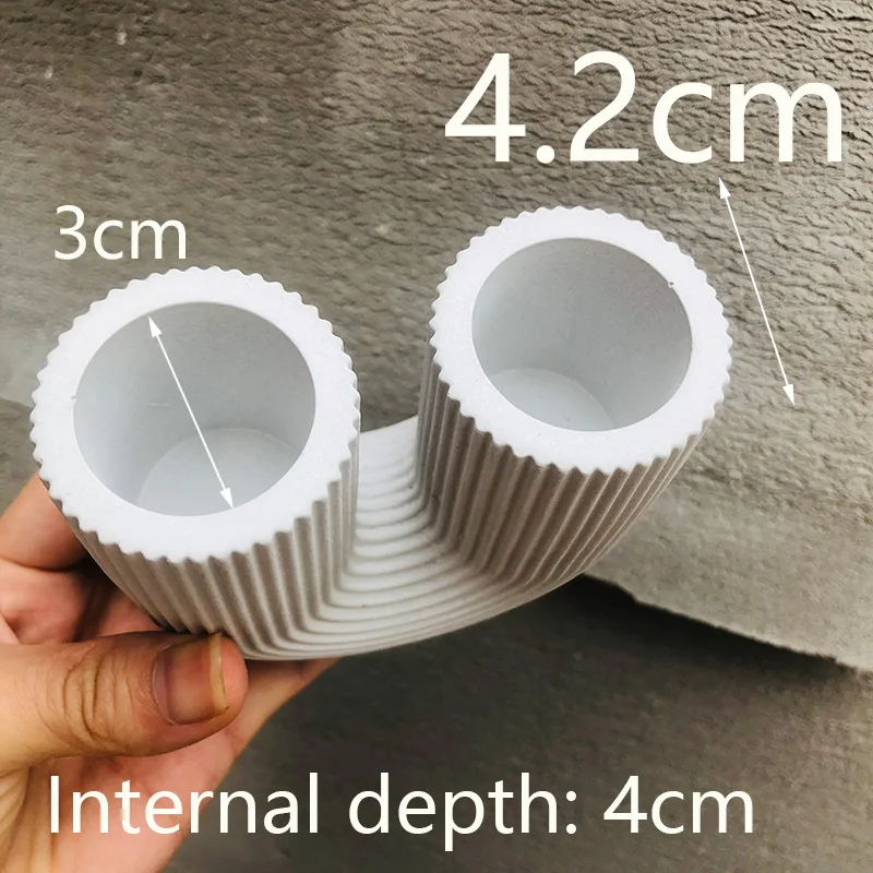 Бетонный подсвечник в полоску силиконовая форма U-образная для цементной вазы