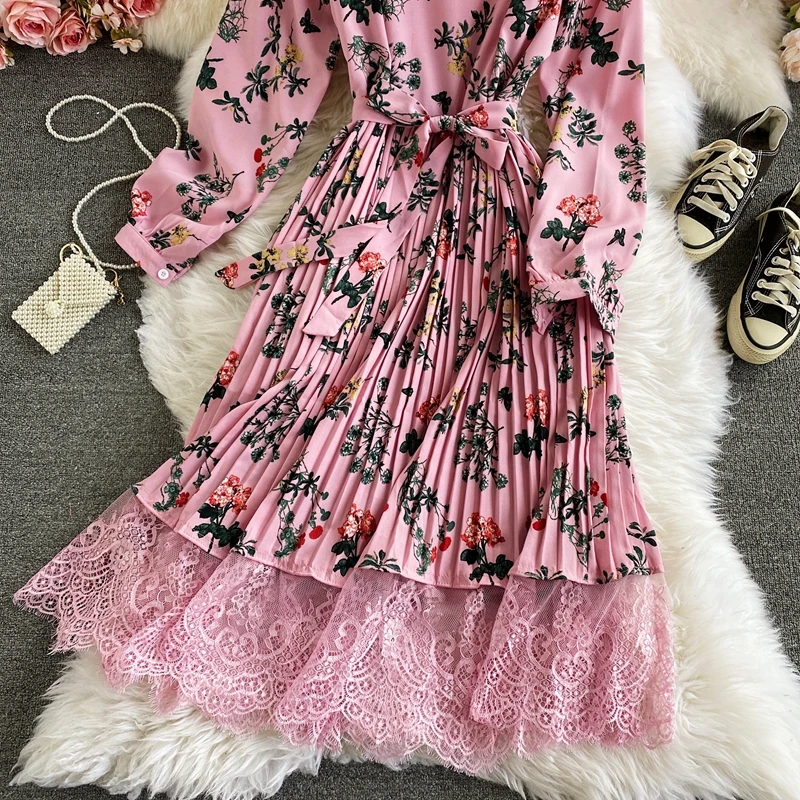 

Autumn Winter Vintage Flower Printed Lace Patchwork Midi Dress Women Casual V-Neck Long Sleeve Pleated Vestidos Female Fashion