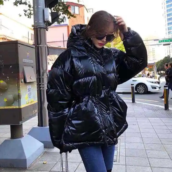 2019 г. легкие куртки-пуховики из лакированной кожи женские короткие платья с милой