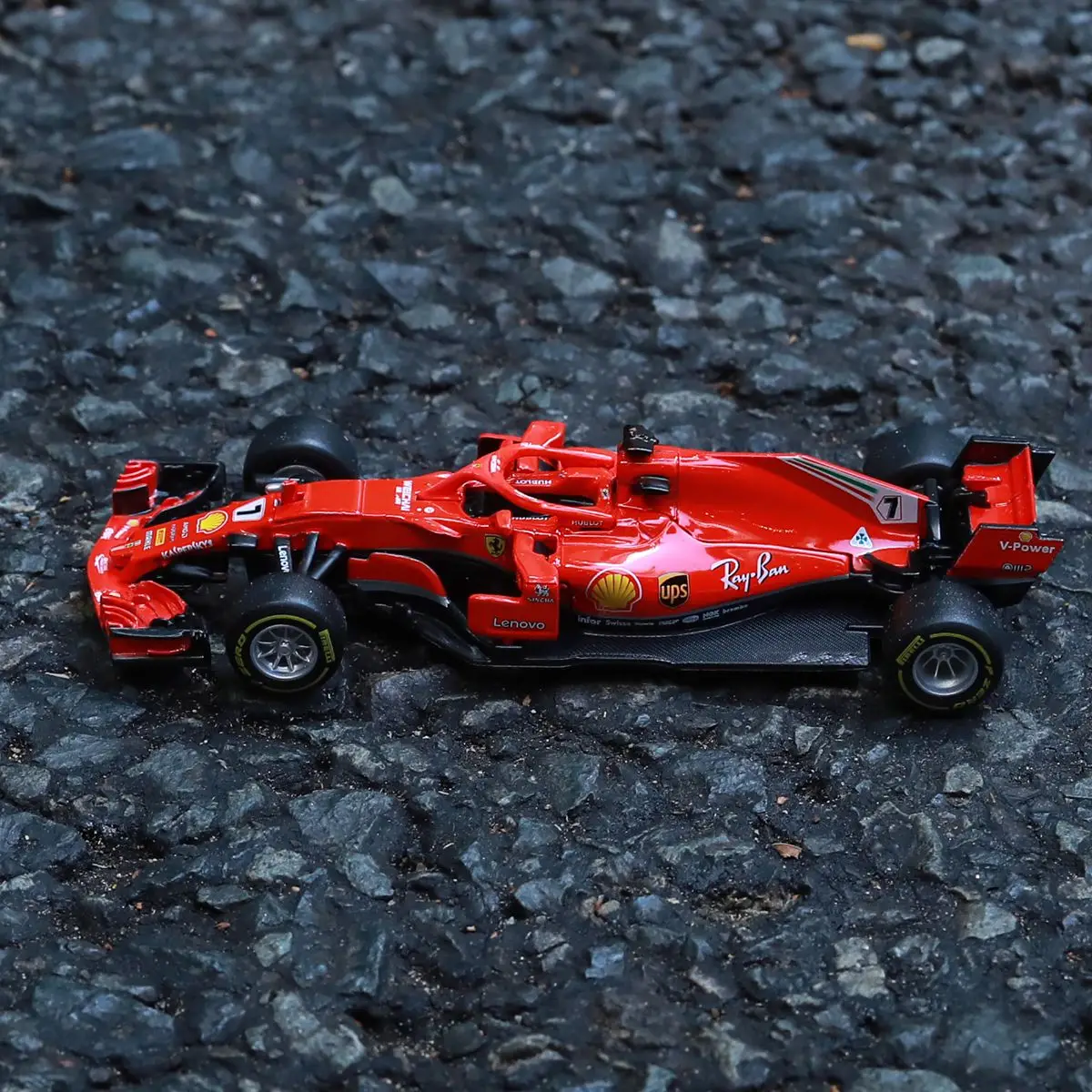 Металлическая Модель автомобиля Bburago Ferrari F1, модель SF1000 SF90 SF70H RB14 RB15 RB16 W10 SF71H (2018), коллекционное украшение, 1:43