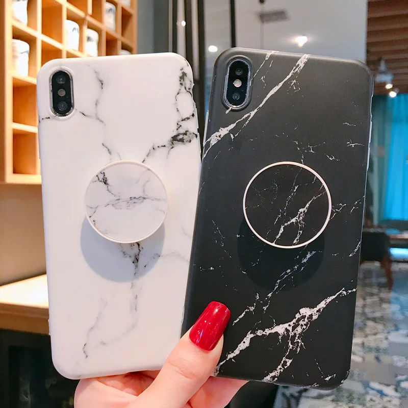Кронштейн чехол для телефона Etui iPhone XR стильный матовый черный белый мрамор