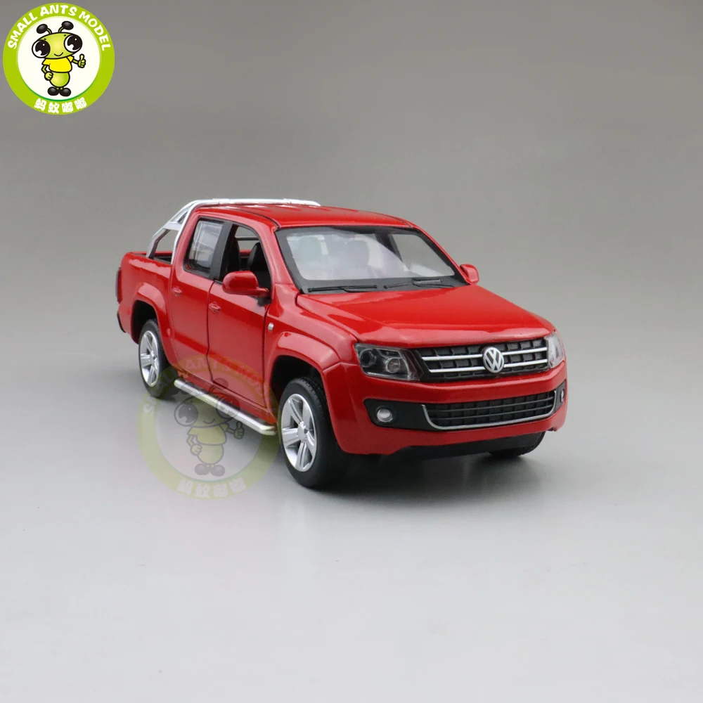 1/30 Caipo AMAROK пикап литая модель автомобиля игрушки для детей оттягивающийся музыкальный светильник подарки для мальчиков девочек