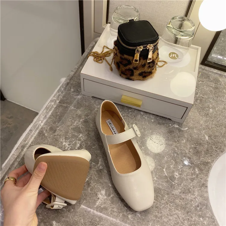 

Shoes Woman 2021 Soft Round Toe Casual Female Sneakers Flats New Retro Summer Dress Square Rubber PU Lace-Up Mary Janes Leisure