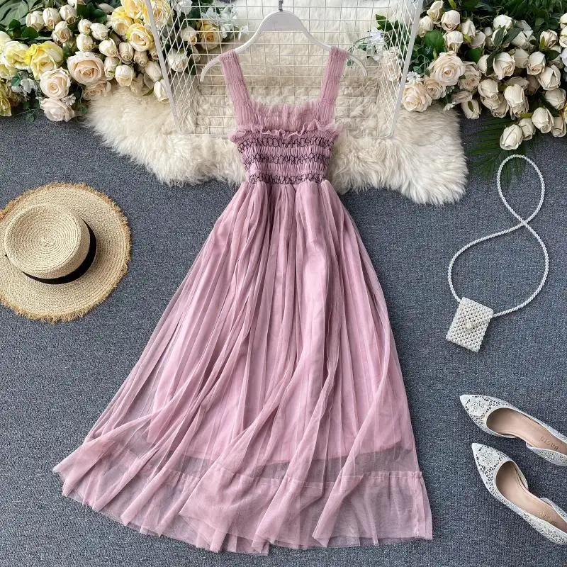 Женское Сетчатое платье на бретелях спагетти однотонное ДРАПИРОВАННОЕ