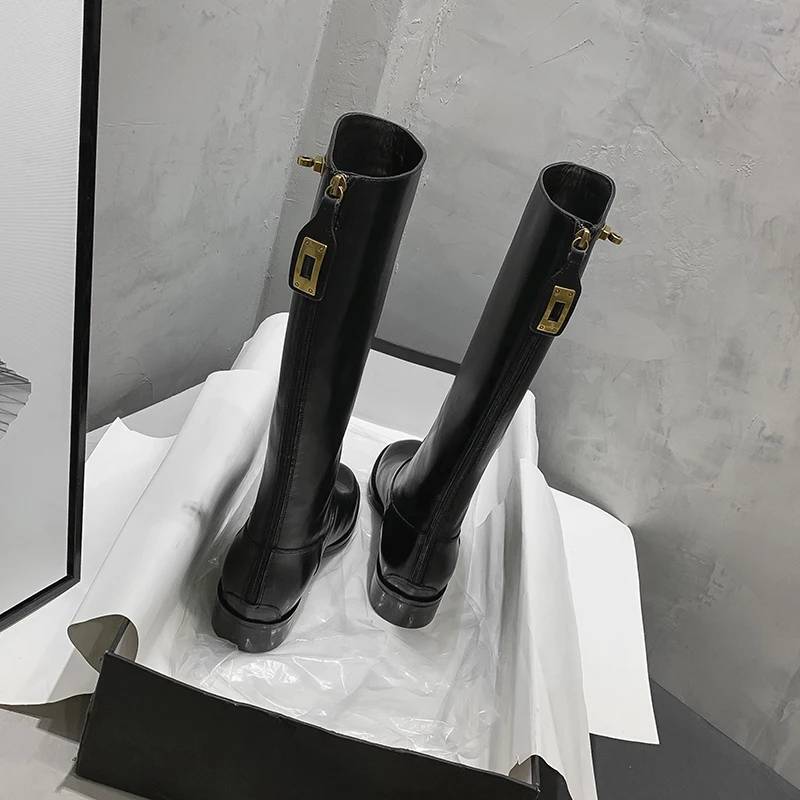 Женские сапоги-мартинсы до колена из натуральной кожи золотистого цвета с