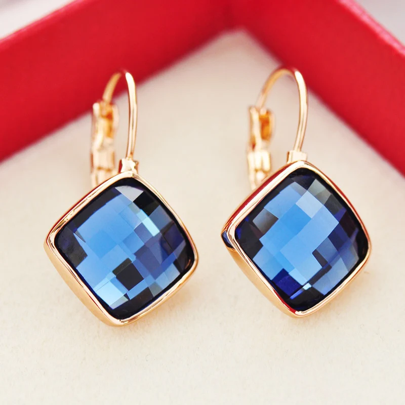 Женские модные серьги-капли с бриллиантами для простого увеличенного