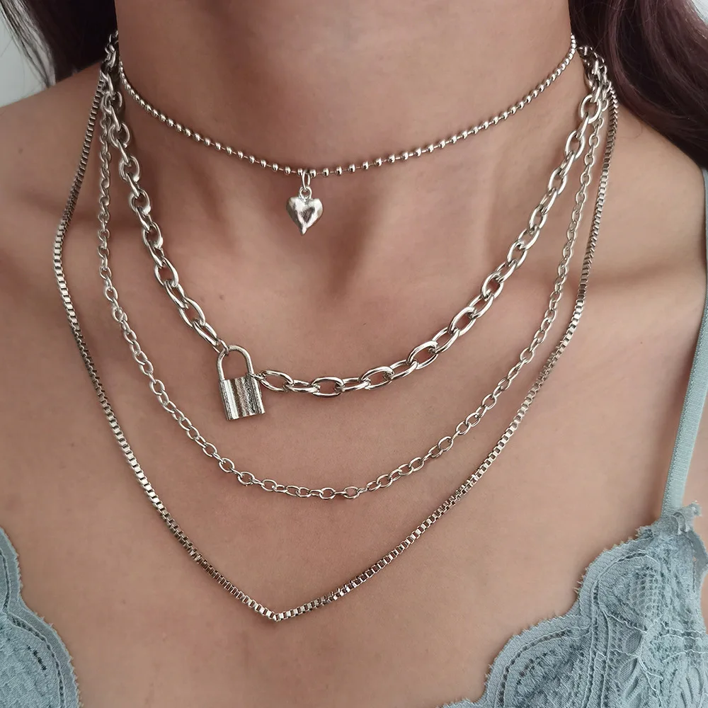 

IPARAM Fashion Punk Multilayer Chain Choker Necklace Female Bohemian Metal Heart Lock Pendant Thick Chain Necklace Jewelry Gift