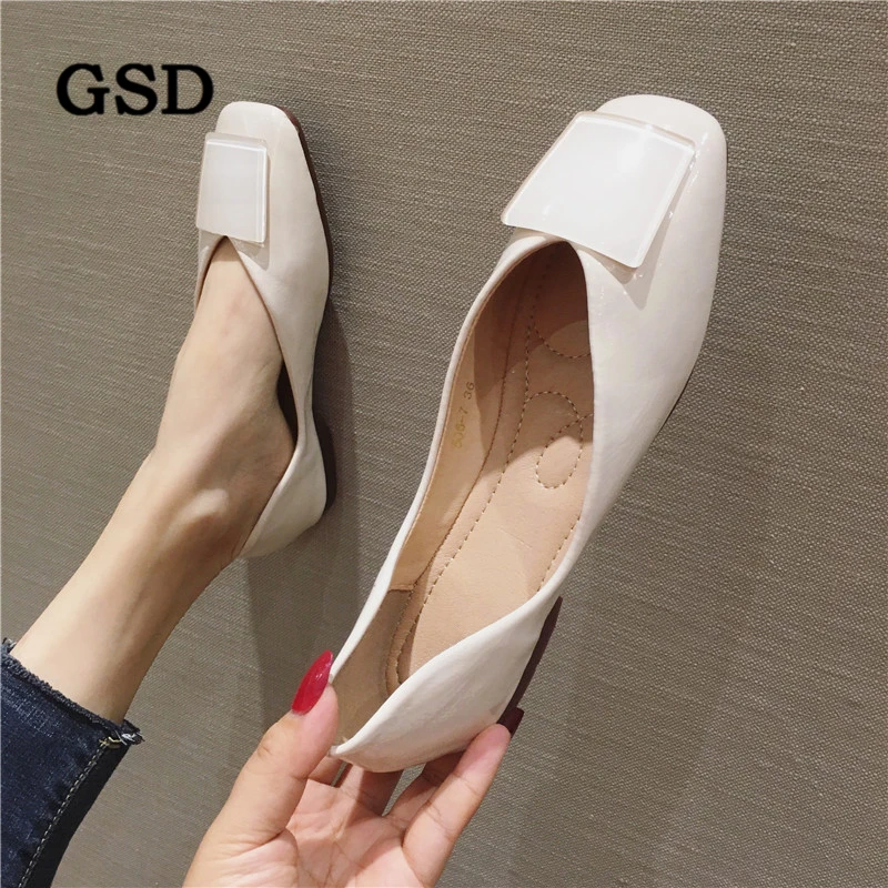 Женские дизайнерские туфли на плоской подошве элегантные удобные с кристаллами