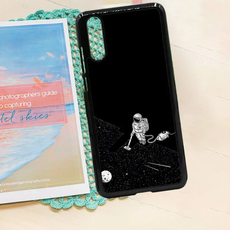 

Cartoon Matte Astronaut luxury mobile Phone Case shell PC for iPhone 11 12 pro XS MAX 8 7 6 6S Plus X 5S SE 2020 XR