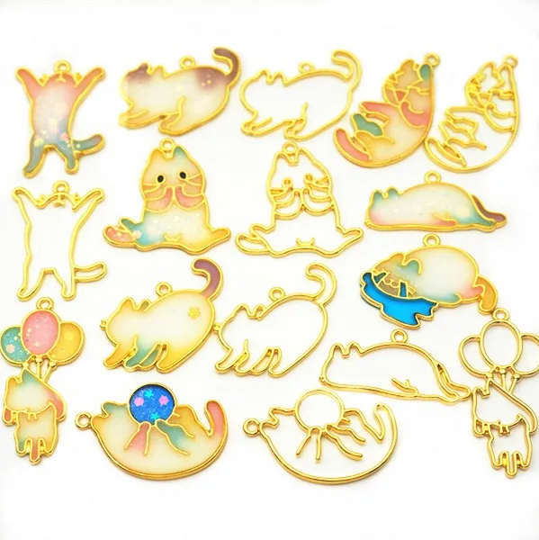 Популярная кошка в различной позе форме металлической рамки UV Expoxy Смола